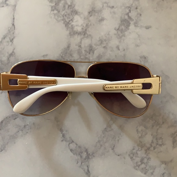 Marc Jacobs aviator sunglasses - Picture 2 of 5